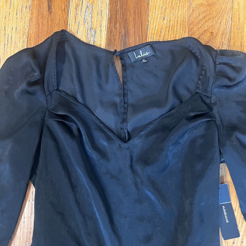 Lulu's Black Satin V-Neck Long Sleeve Blouse - Picture 2 of 4